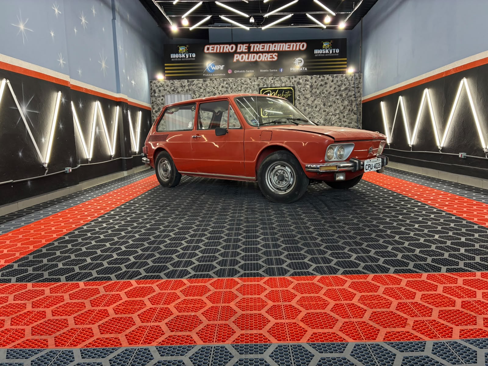 Volkswagen Brasília - Polimento e Detalhamento Completo